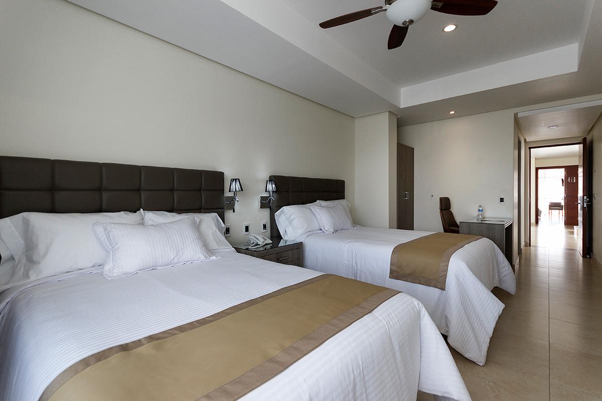 Hotel Maria Fernanda Inn Zitacuaro Bagian luar foto